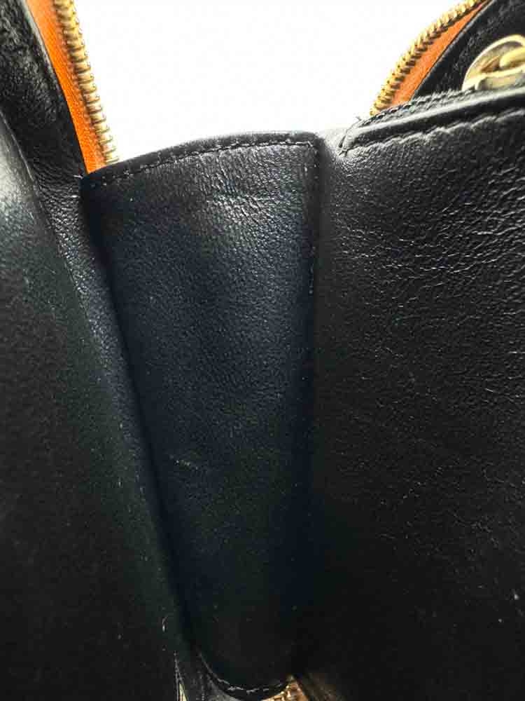 CHANEL-FILIGREEVANITY-MEDIUM-BEIGE-CAVIAR-IMG_9339.jpg