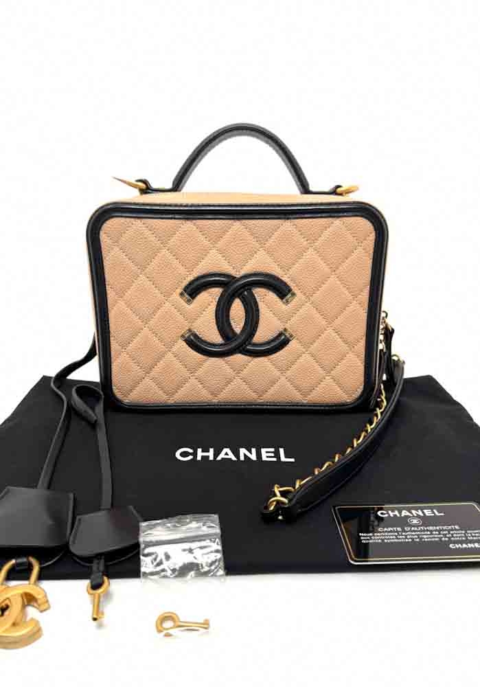CHANEL-FILIGREEVANITY-MEDIUM-BEIGE-CAVIAR-IMG_9348.jpg