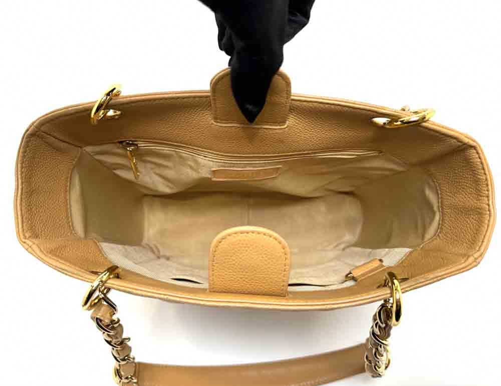 CHANEL-PSTPETITESHOPPINGTOTE-24-BEIGE-CAVIAR-IMG_7450.jpg