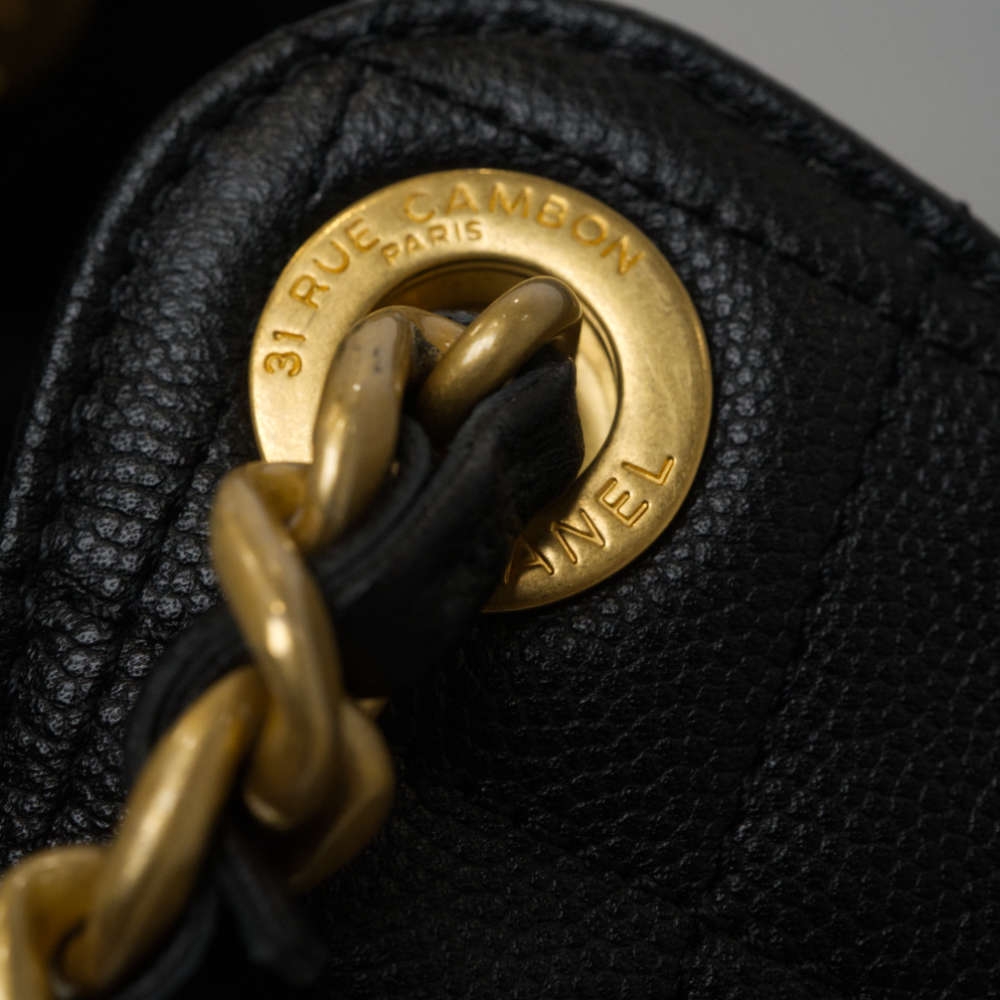 CHANEL-CHANEL25-MEDIUM-BLACK-CAVIAR-8451 hw6.jpg